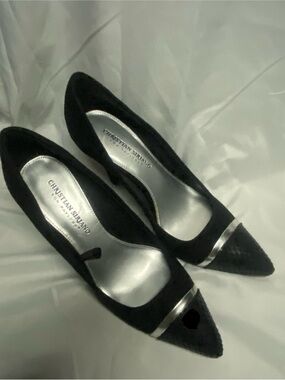 Christian Siriano Black Pointed Toe Pumps with Silver Accent